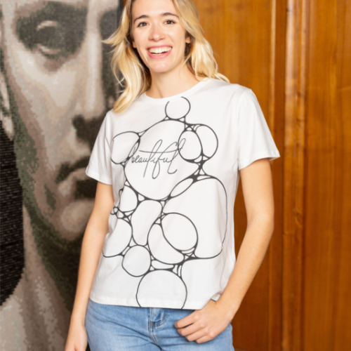T-shirt Bianca con Stampa Artistica – Stile Unico e Femminile