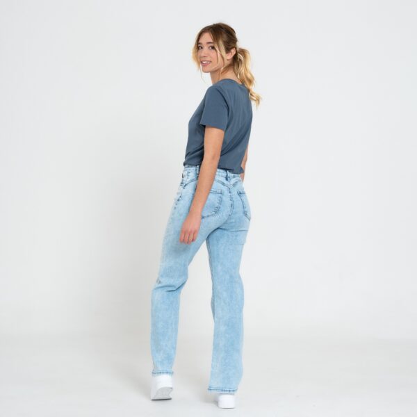 Jeans Straight Fit in Denim Chiaro con Micro Strass